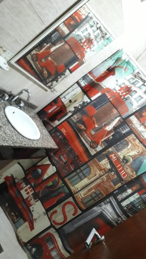 Hostel Puerta De Hierro Villa Alsina Bagian luar foto