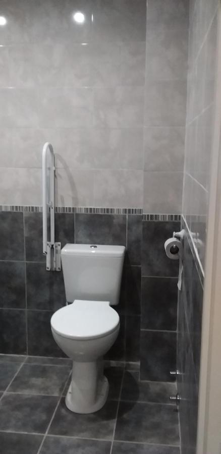 Hostel Puerta De Hierro Villa Alsina Bagian luar foto